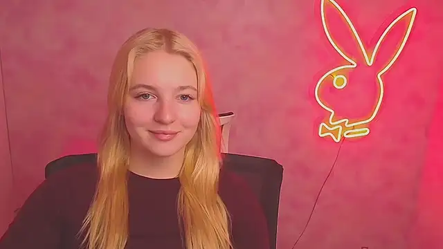 Snapshot of Milka_kiss_ chatting on March 2025 09:58:02 AM Milka kiss  online show from March 2025 09:58:02 AM