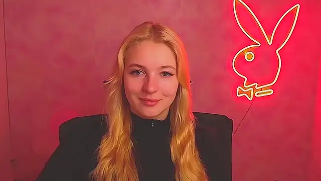 Snapshot of Milka_kiss_ chatting on March 2025 06:42:02 AM Milka kiss  online show from March 2025 06:42:02 AM