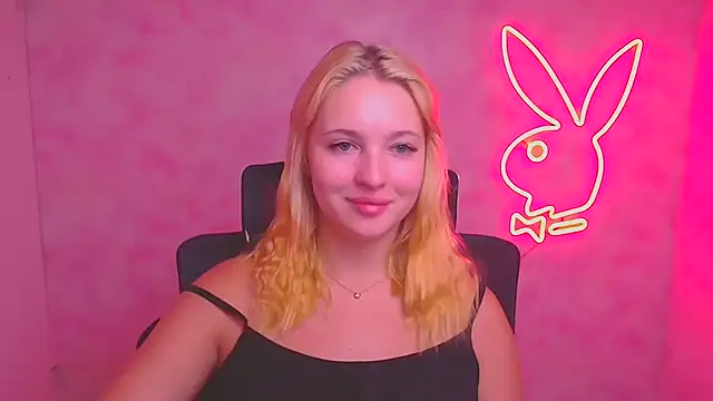 Snapshot of Milka_kiss_ chatting on September 2025 06:57:02 AM Milka kiss  online show from September 2025 06:57:02 AM