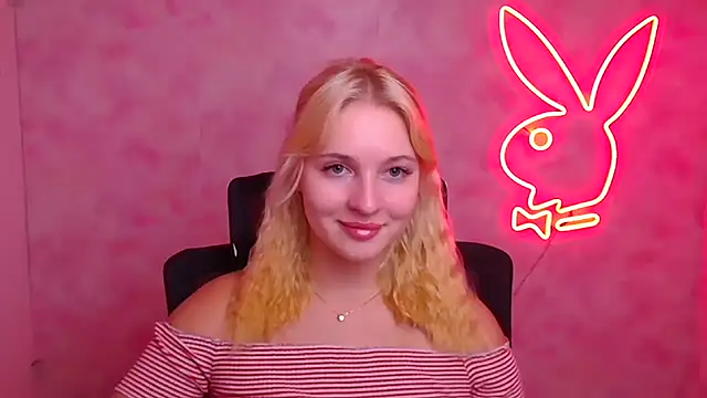 Snapshot of Milka_kiss_ chatting on September 2025 11:15:02 AM Milka kiss  online show from September 2025 11:15:02 AM