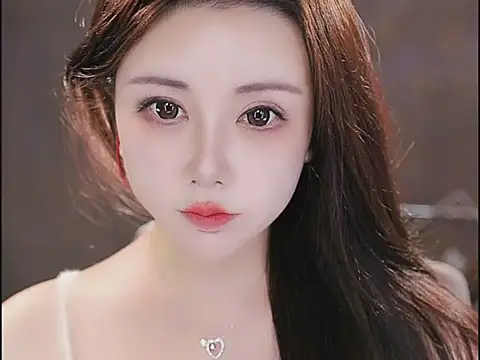 Qiaoqiao  online show from November 2025 05:01:02 PM