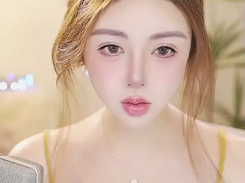 Snapshot of Qiaoqiao_ chatting on May 2026 04:13:02 PM Qiaoqiao online show from May 2026 04:13:02 PM