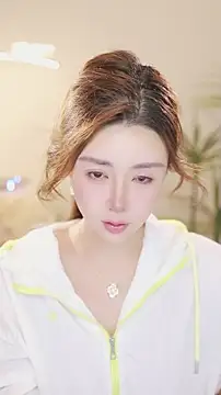 Snapshot of Qiaoqiao_ chatting on June 2026 03:56:02 PM Qiaoqiao online show from June 2026 03:56:02 PM