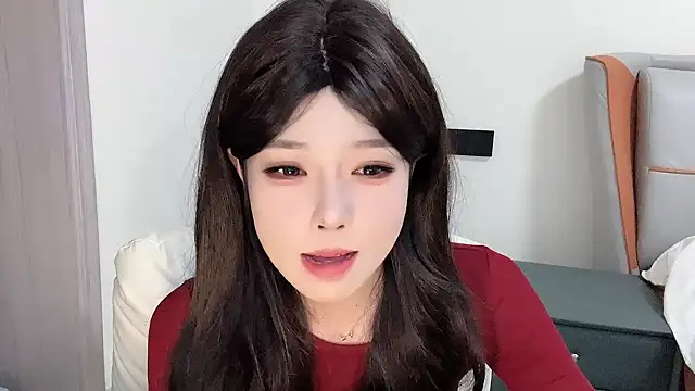 Snapshot of Q-ing chatting on February 2025 04:39:02 PM Q-ing online show from February 2025 04:39:02 PM