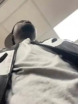 Andricastro online show from December 2024 02:33:01 PM