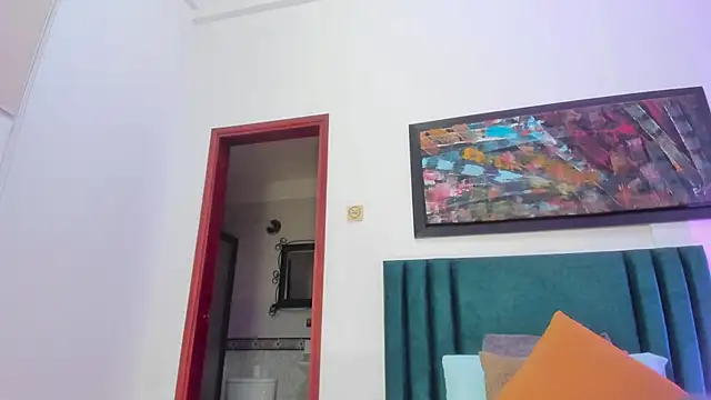 Snapshot of SabrinaWarrenn chatting on February 2025 11:53:01 AM SabrinaWarrenn online show from February 2025 11:53:01 AM