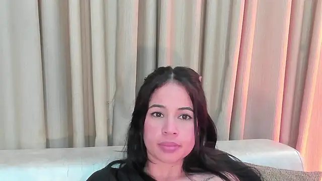 Snapshot of SabrinaWarrenn chatting on February 2025 12:29:02 PM SabrinaWarrenn online show from February 2025 12:29:02 PM