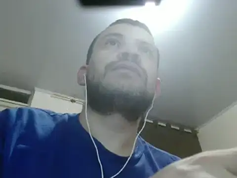 camiloking1720 online show from February 2025 01:04:01 AM