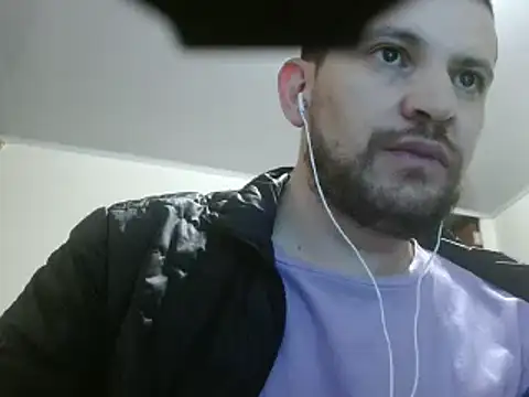 camiloking1720 online show from February 2025 07:28:02 PM