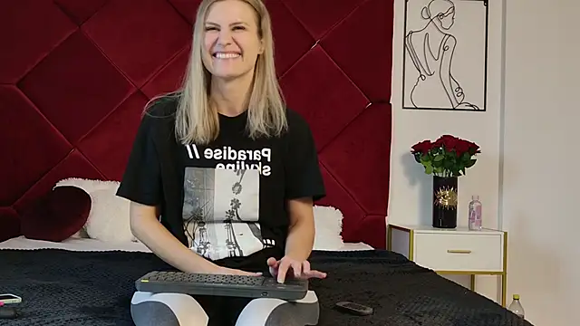 NattyReturn online show from October 2025 10:00:02 AM