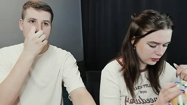 Snapshot of Pinku_kitsune chatting on February 2025 06:08:02 AM Pinku kitsune online show from February 2025 06:08:02 AM