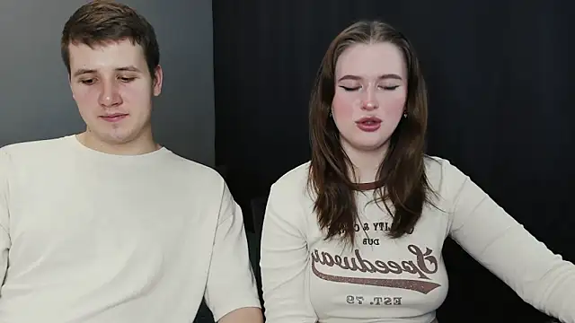 Snapshot of Pinku_kitsune chatting on March 2025 11:42:02 AM Pinku kitsune online show from March 2025 11:42:02 AM