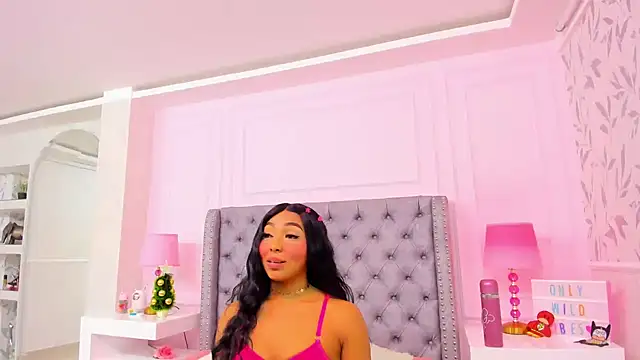 HaileeRoberts online show from November 2025 12:15:02 PM