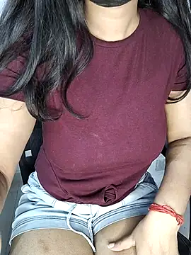 Snapshot of Ms_Neera chatting on March 2025 09:11:01 AM Ms Neera online show from March 2025 09:11:01 AM