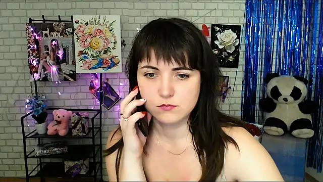 Snapshot of Darina_M_ chatting on February 2025 02:44:01 PM Darina M online show from February 2025 02:44:01 PM