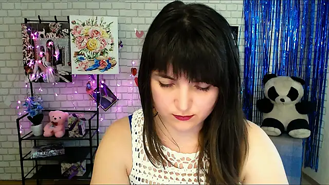 Snapshot of Darina_M_ chatting on February 2025 08:50:02 AM Darina M online show from February 2025 08:50:02 AM