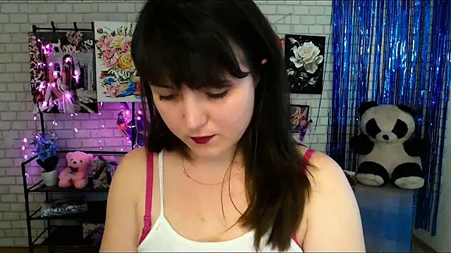 Snapshot of Darina_M_ chatting on February 2025 08:49:02 AM Darina M online show from February 2025 08:49:02 AM