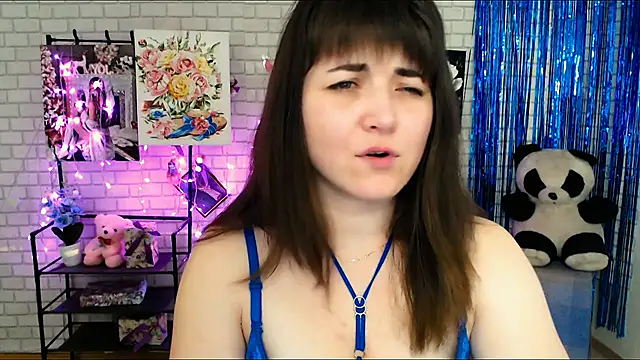 Snapshot of Darina_M_ chatting on February 2025 02:57:01 PM Darina M online show from February 2025 02:57:01 PM