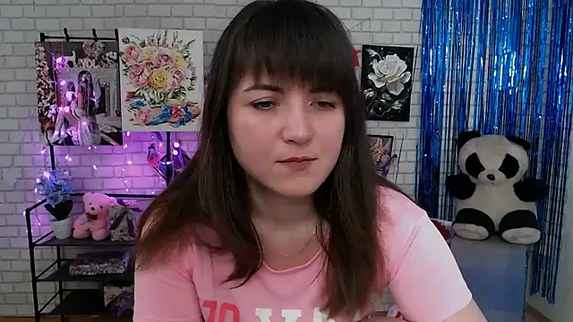 Snapshot of Darina_M_ chatting on March 2025 05:33:02 AM Darina M online show from March 2025 05:33:02 AM