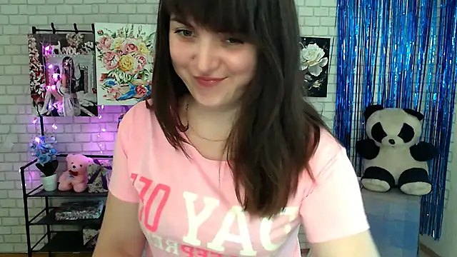 Snapshot of Darina_M_ chatting on March 2025 08:38:01 AM Darina M online show from March 2025 08:38:01 AM