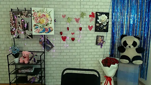 Snapshot of Darina_M_ chatting on March 2025 08:35:01 AM Darina M online show from March 2025 08:35:01 AM