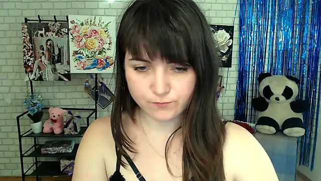 Snapshot of Darina_M_ chatting on March 2025 02:40:01 PM Darina M online show from March 2025 02:40:01 PM