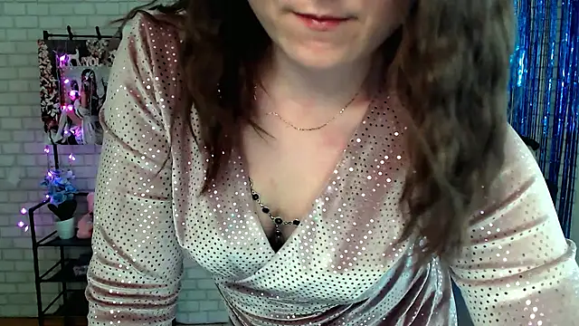 Snapshot of Darina_M_ chatting on March 2025 11:58:02 AM Darina M online show from March 2025 11:58:02 AM