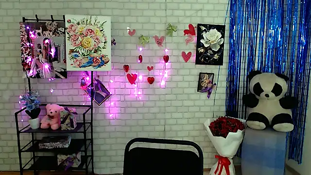 Snapshot of Darina_M_ chatting on March 2025 08:30:02 AM Darina M online show from March 2025 08:30:02 AM