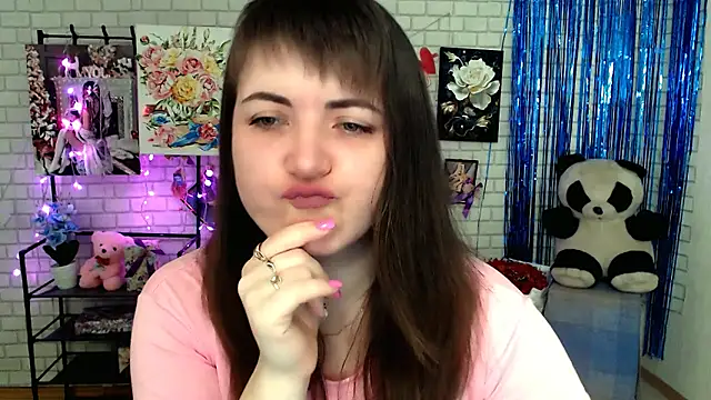 Snapshot of Darina_M_ chatting on March 2025 05:33:01 AM Darina M online show from March 2025 05:33:01 AM