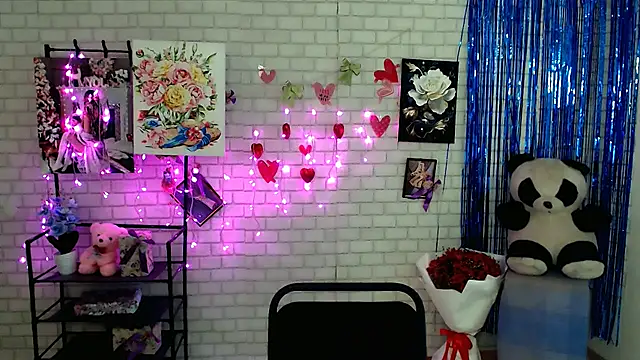 Snapshot of Darina_M_ chatting on March 2025 08:36:01 AM Darina M online show from March 2025 08:36:01 AM