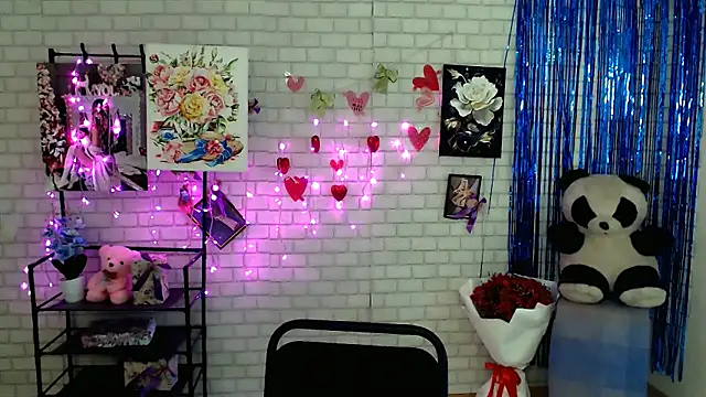 Snapshot of Darina_M_ chatting on March 2025 08:45:01 AM Darina M online show from March 2025 08:45:01 AM