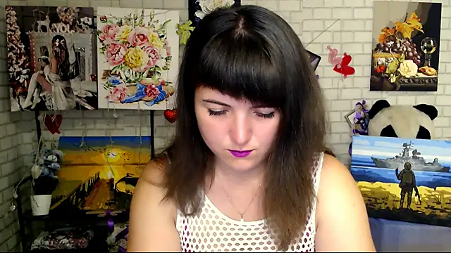 Snapshot of Darina_M_ chatting on October 2025 04:32:01 AM Darina M online show from October 2025 04:32:01 AM