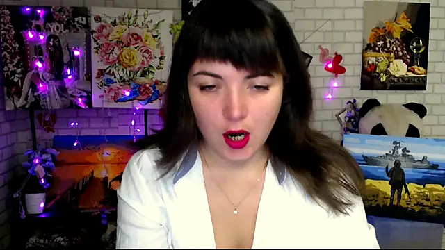 Snapshot of Darina_M_ chatting on October 2025 04:34:01 AM Darina M online show from October 2025 04:34:01 AM