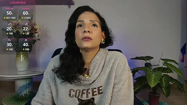 Elliee  online show from January 2025 12:36:01 AM