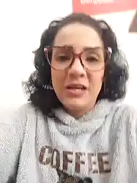 Elliee  online show from March 2025 03:23:02 PM