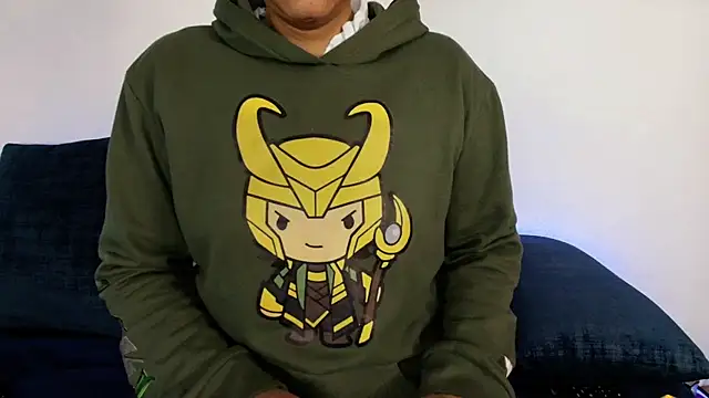 Elliee  online show from December 2025 12:36:02 PM