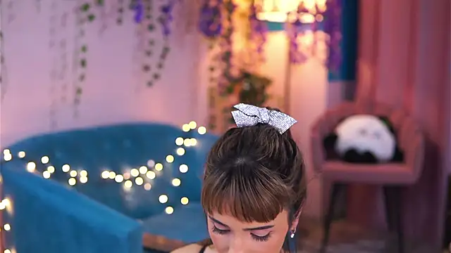 Snapshot of TheAyana chatting on March 2025 04:21:01 PM TheAyana online show from March 2025 04:21:01 PM