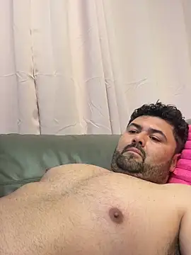 Lucrecio19 online show from February 2026 06:56:01 AM