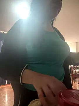 Snapshot of Freya_Artemisa chatting on October 2025 05:48:02 PM Freya Artemisa online show from October 2025 05:48:02 PM