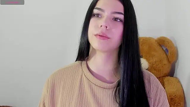 Natasha su  online show from December 2024 05:26:02 PM