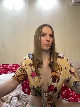 Snapshot of RachelBelI chatting on January 2025 02:17:01 AM RachelBelI online show from January 2025 02:17:01 AM