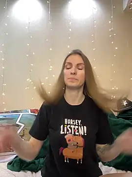 Snapshot of RachelBelI chatting on January 2025 11:24:01 PM RachelBelI online show from January 2025 11:24:01 PM