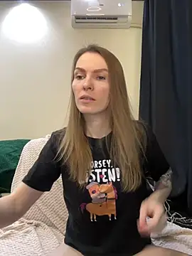 Snapshot of RachelBelI chatting on March 2025 11:14:02 PM RachelBelI online show from March 2025 11:14:02 PM