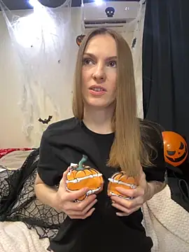 Snapshot of RachelBelI chatting on October 2025 11:38:01 PM RachelBelI online show from October 2025 11:38:01 PM