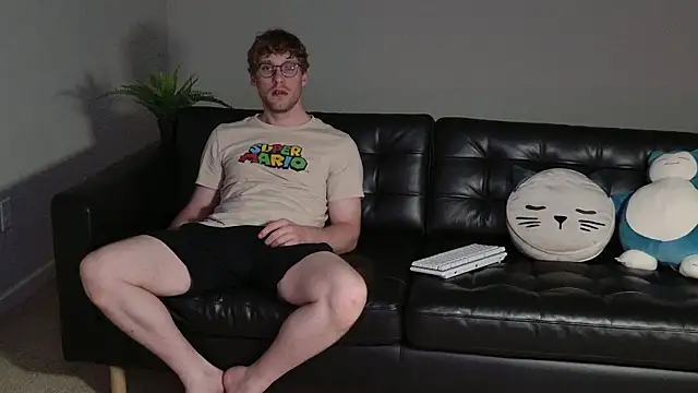 BlueEyedTallGuy94 online show from September 2025 02:11:01 AM