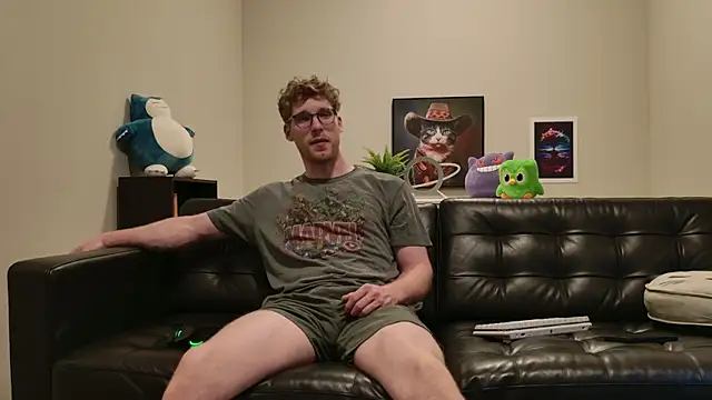 BlueEyedTallGuy94 online show from September 2025 01:40:01 AM