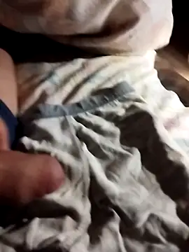 Snapshot of Grig1982 chatting on October 2025 05:04:02 PM Grig1982 online show from October 2025 05:04:02 PM