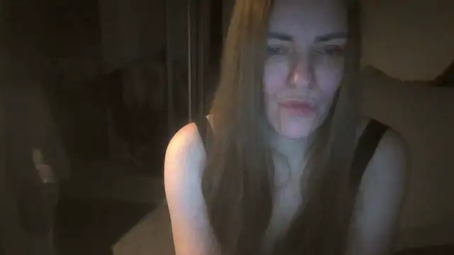 AnnaDiamond1 online show from October 2025 10:28:02 PM