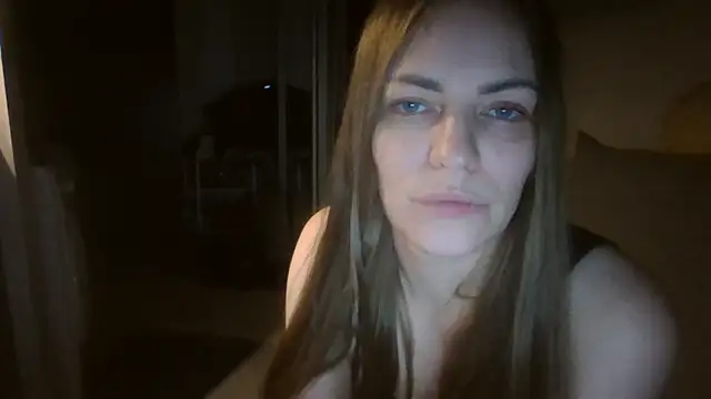 AnnaDiamond1 online show from December 2025 11:32:02 PM