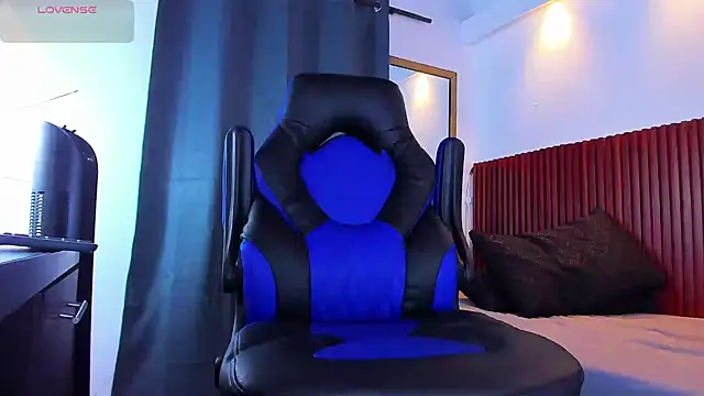 max borman1 online show from October 2025 03:09:01 PM